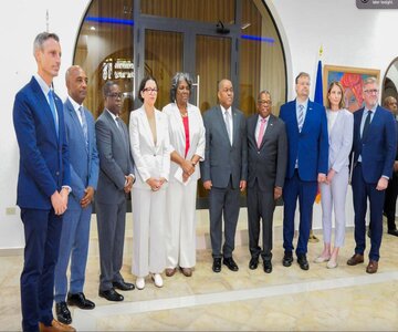 Le Premier ministre, Dr Conille Garry, a rencontré une importante délégation américaine conduite par l’Ambassadeur Américain à l’ONU, Madame Linda Thomas Greenfield